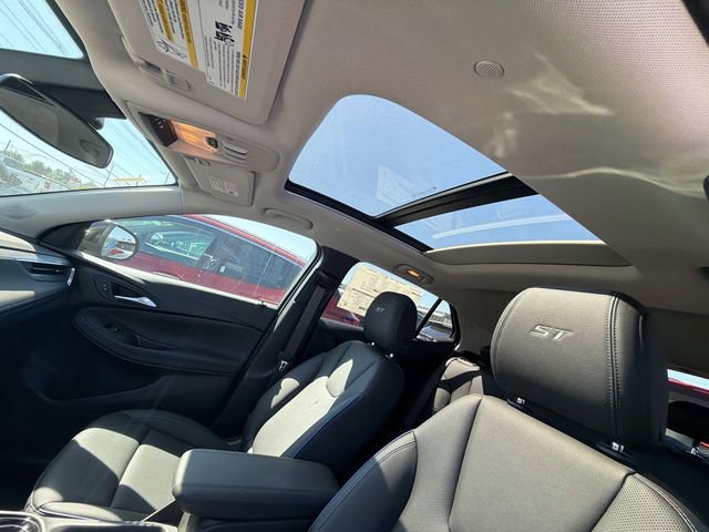 New 2026 Buick Encore GX Sport Touring w/ Comfort Package FWD image 18