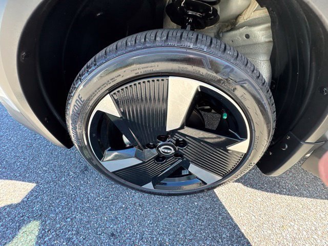 Used 2026 Nissan Kicks SR w/ SR Premium Package AWD/4WD image 13