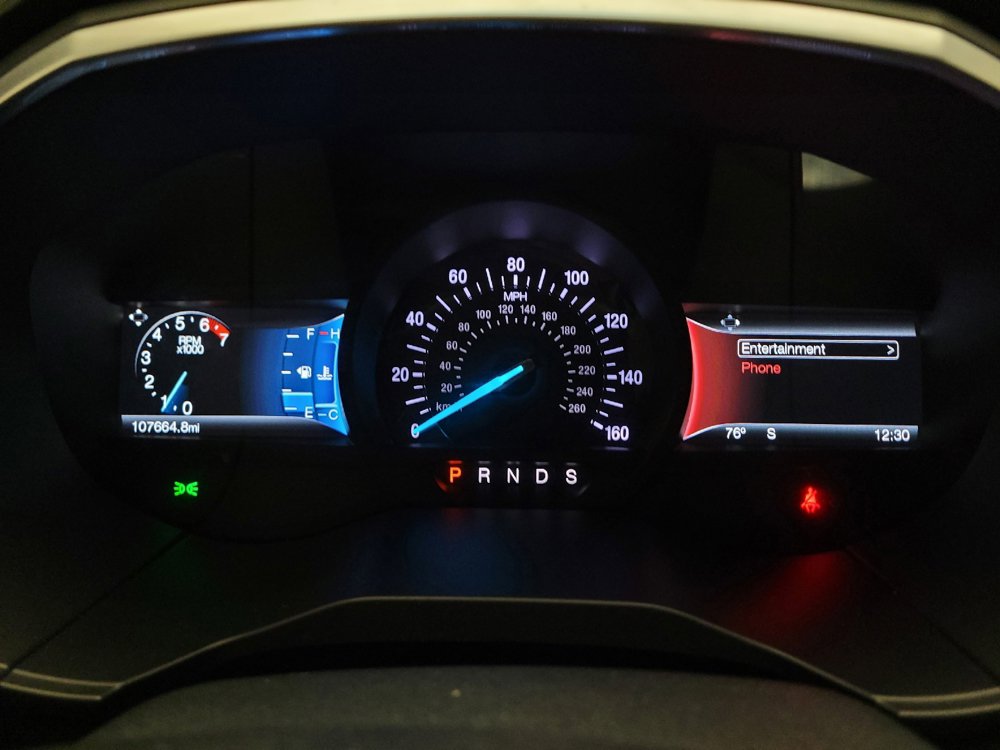 Used 2018 Ford Edge Titanium FWD image 23