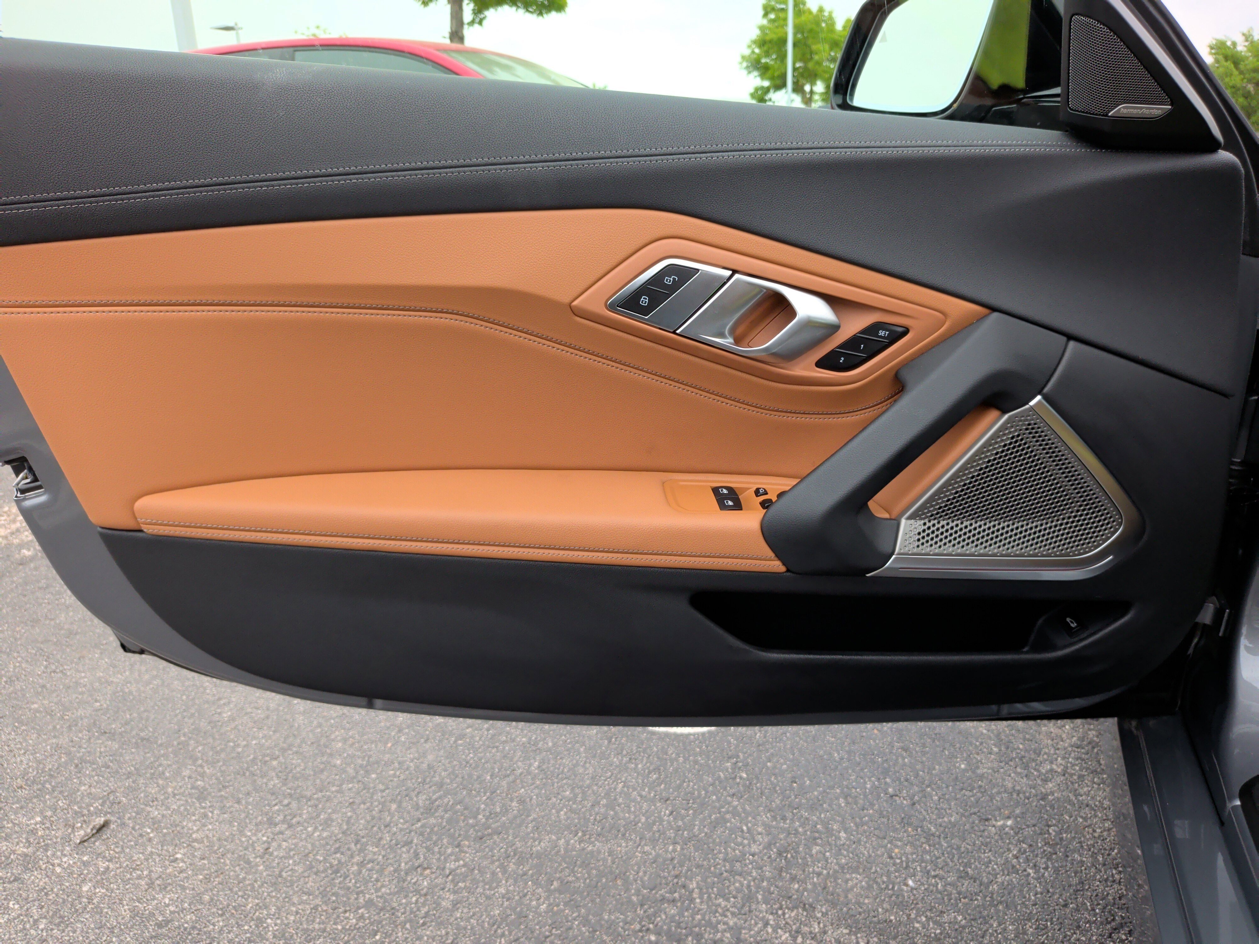 Certified 2026 BMW Z4 M40i w/ Premium Package image 28