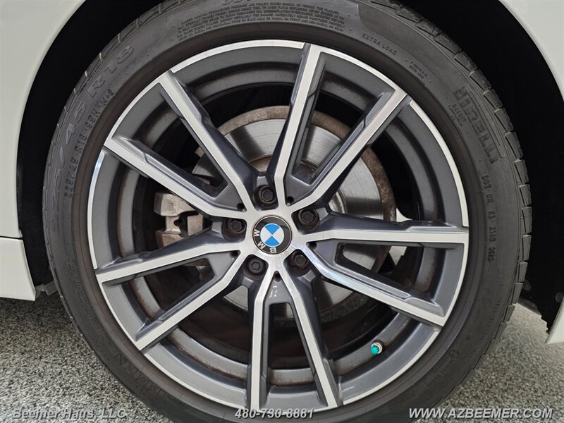 Used 2024 BMW 230i Coupe w/ Convenience Package RWD image 15