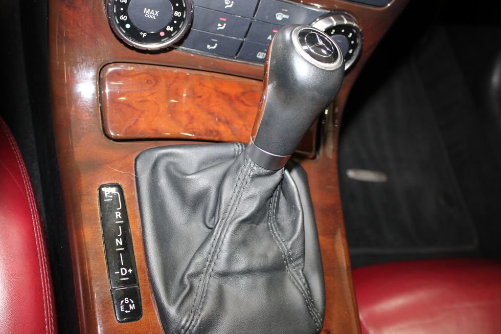 Used 2012 Mercedes-Benz SLK 350 image 46