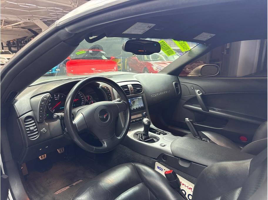 Used 2006 Chevrolet Corvette Z06 w/ Preferred Equipment Group image 10