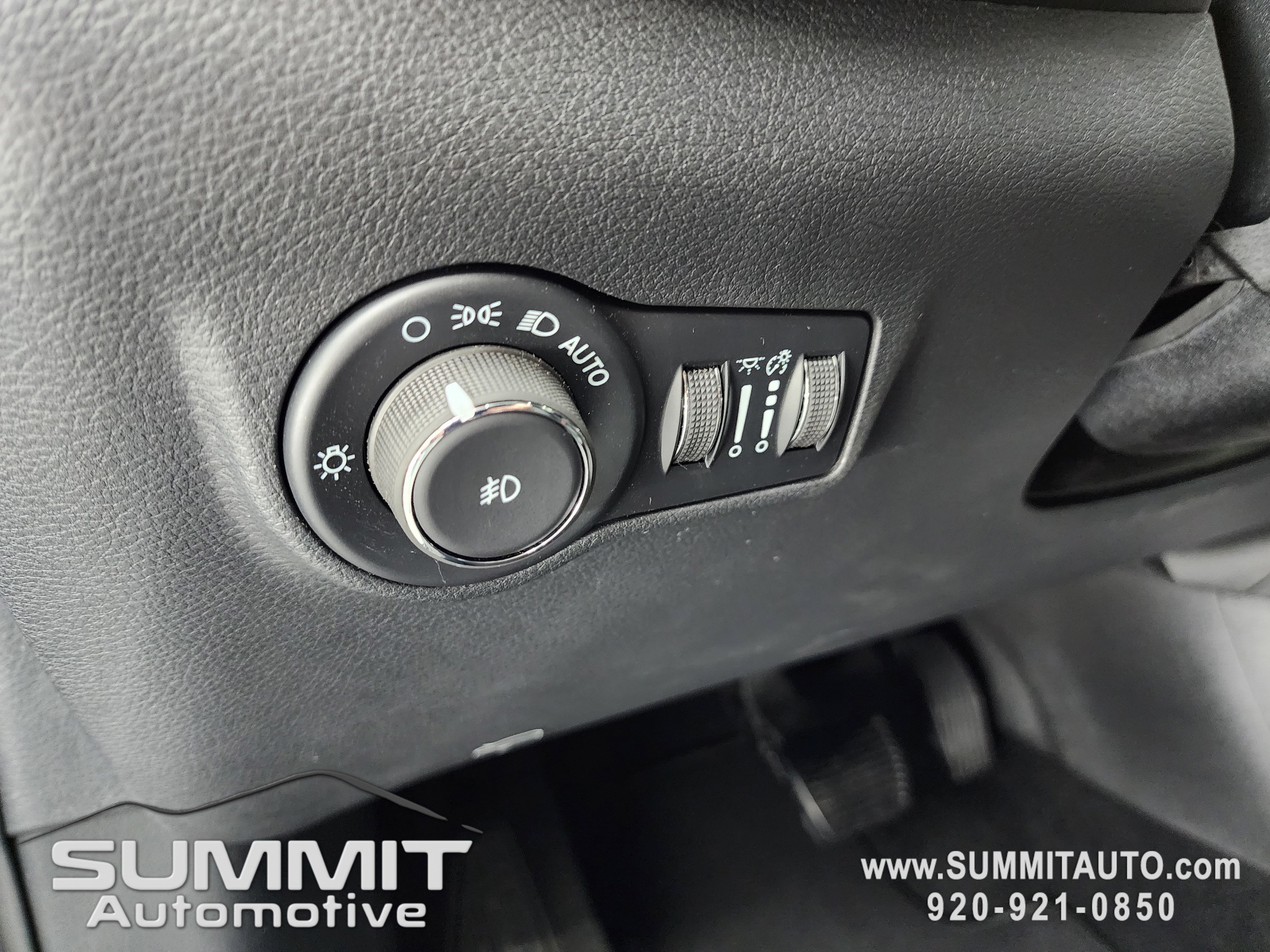 New 2026 Jeep Compass Limited image 39