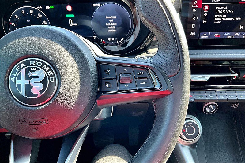 Used 2024 Alfa Romeo Tonale Ti image 40