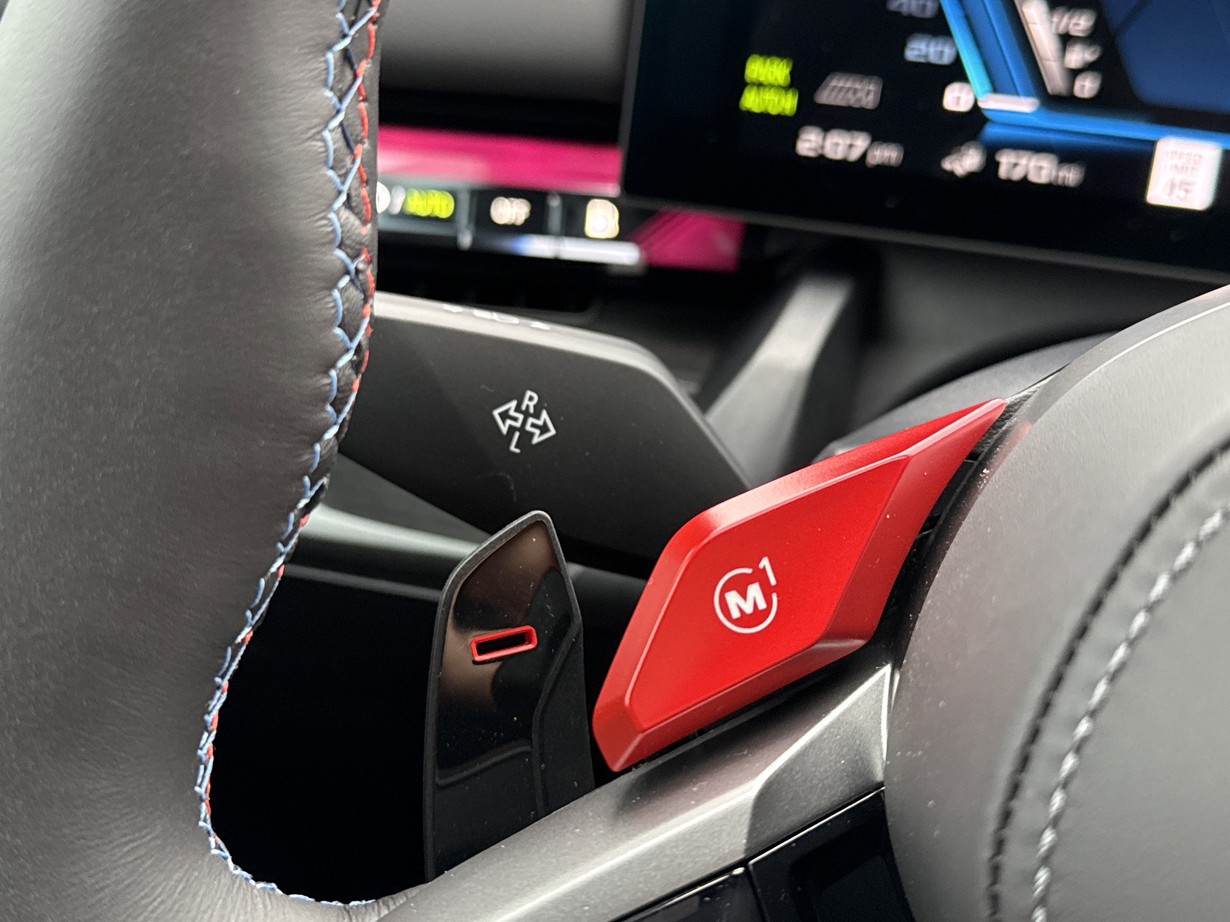 Used 2026 BMW M5 image 43