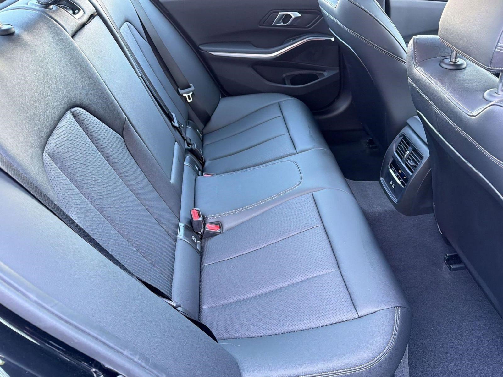 Certified 2026 BMW 330i Sedan RWD image 27