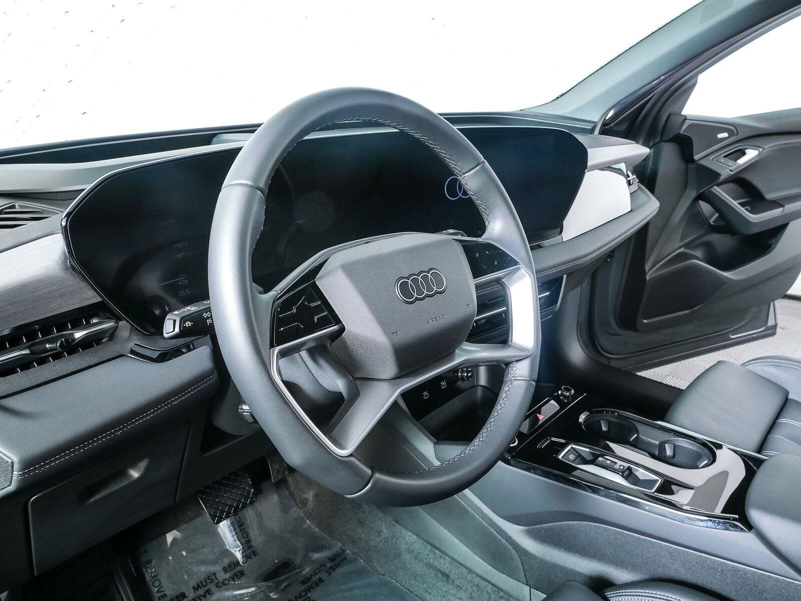 Used 2025 Audi Q6 e-tron Premium Plus w/ Premium Plus AWD/4WD image 4