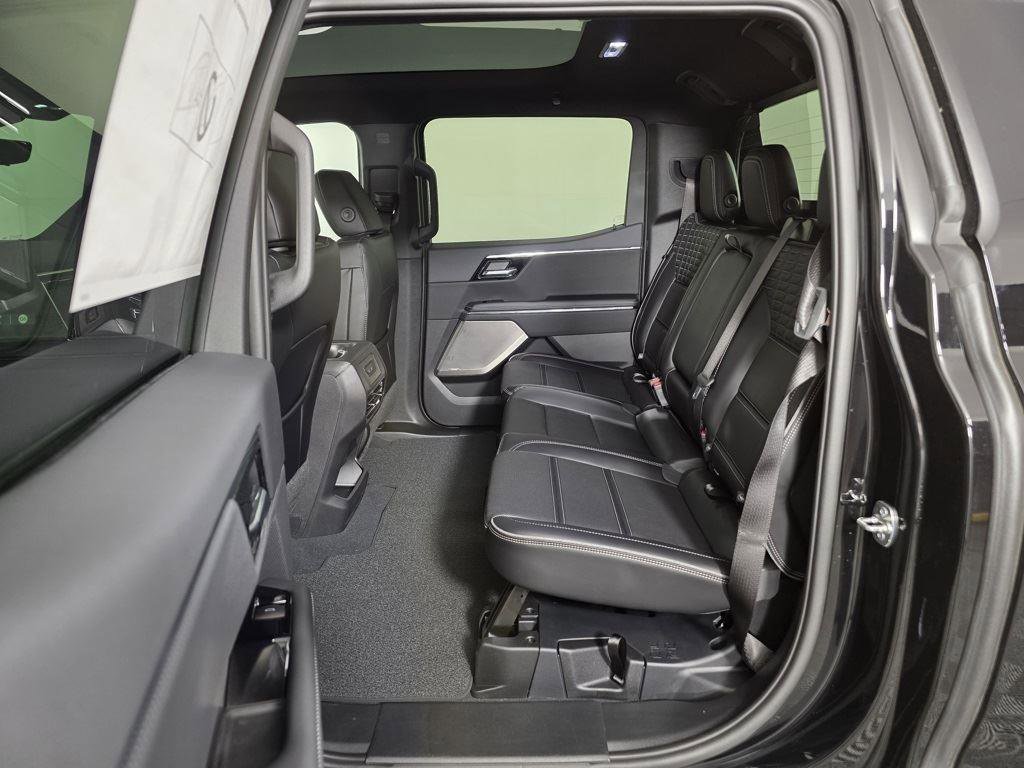 Used 2025 GMC Sierra EV Denali image 19