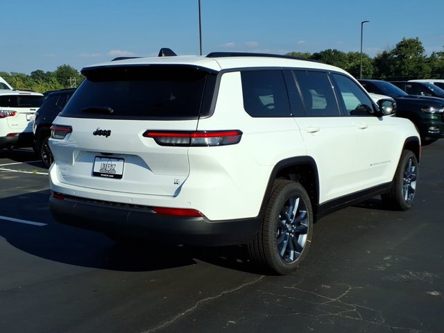 New 2026 Jeep Grand Cherokee L Limited AWD/4WD image 17