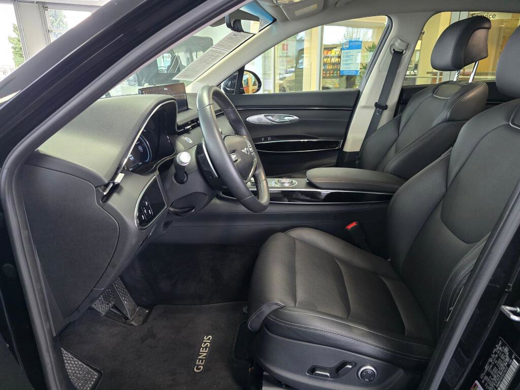Used 2025 Genesis GV70 2.5T image 19