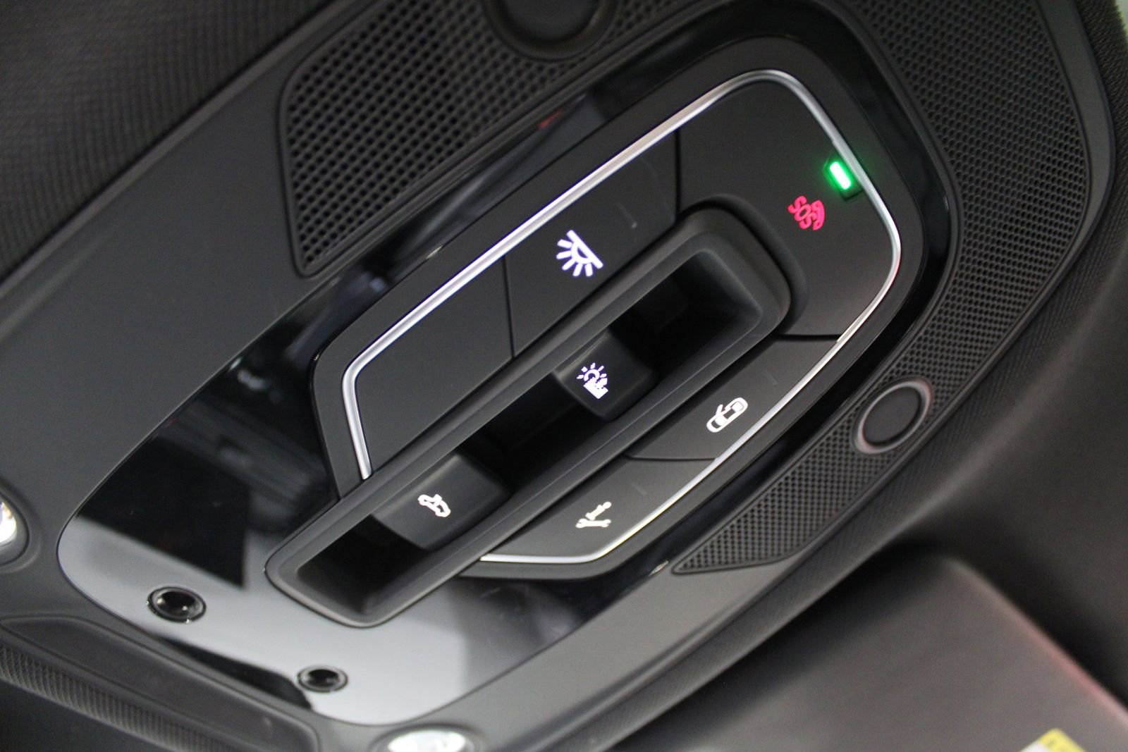 Used 2022 Audi SQ5 Premium w/ Convenience Package image 37