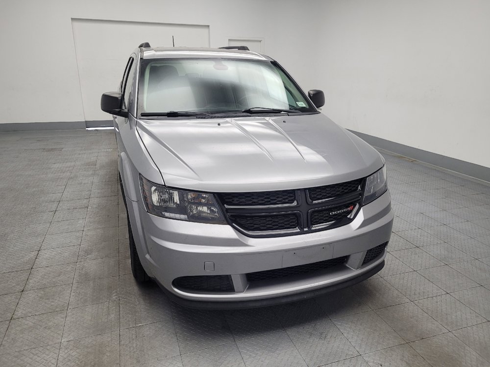 Used 2020 Dodge Journey SE w/ SE Popular Equipment Group FWD image 14