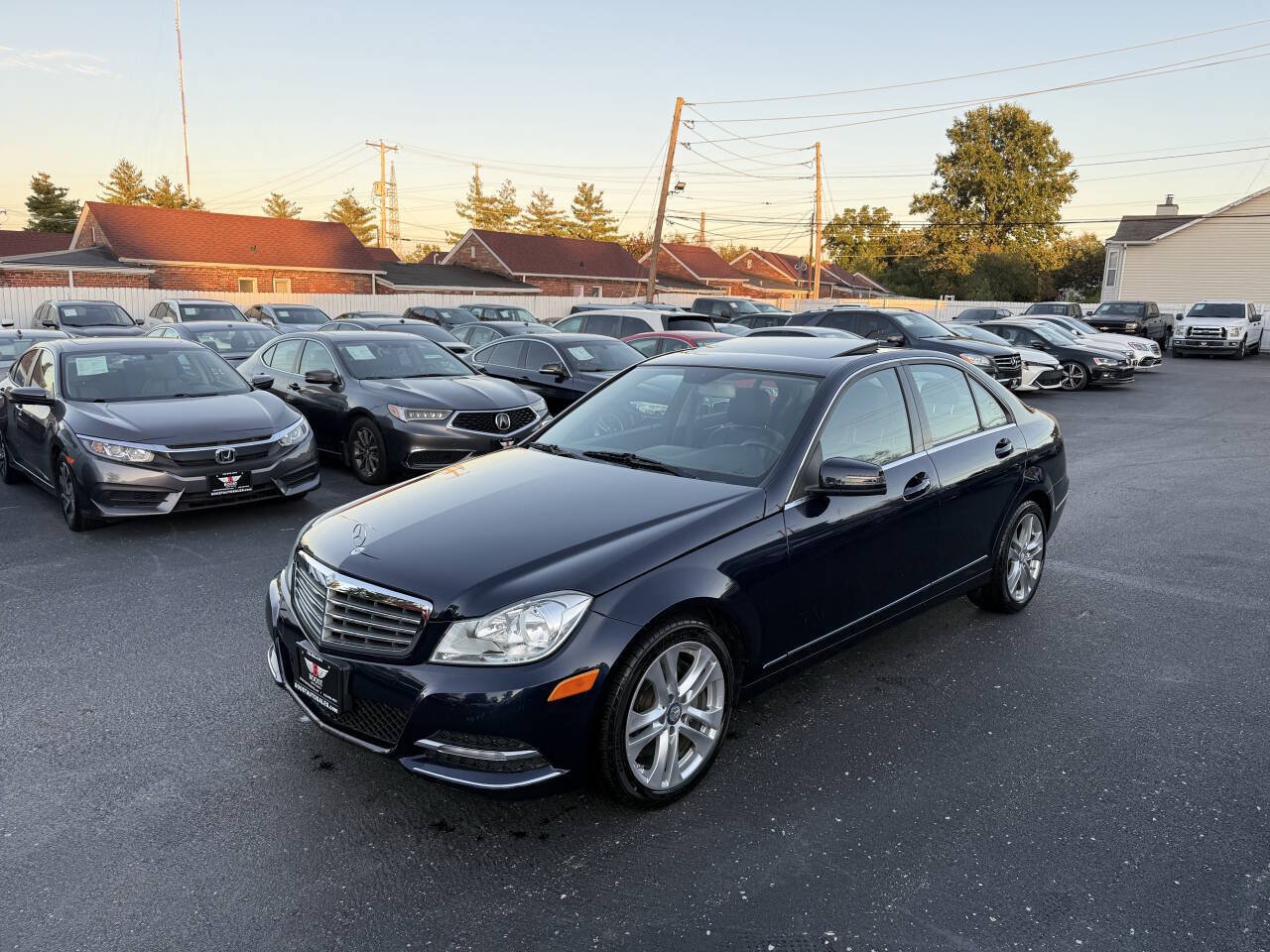 Used 2013 Mercedes-Benz C 300 4MATIC Sedan image 3