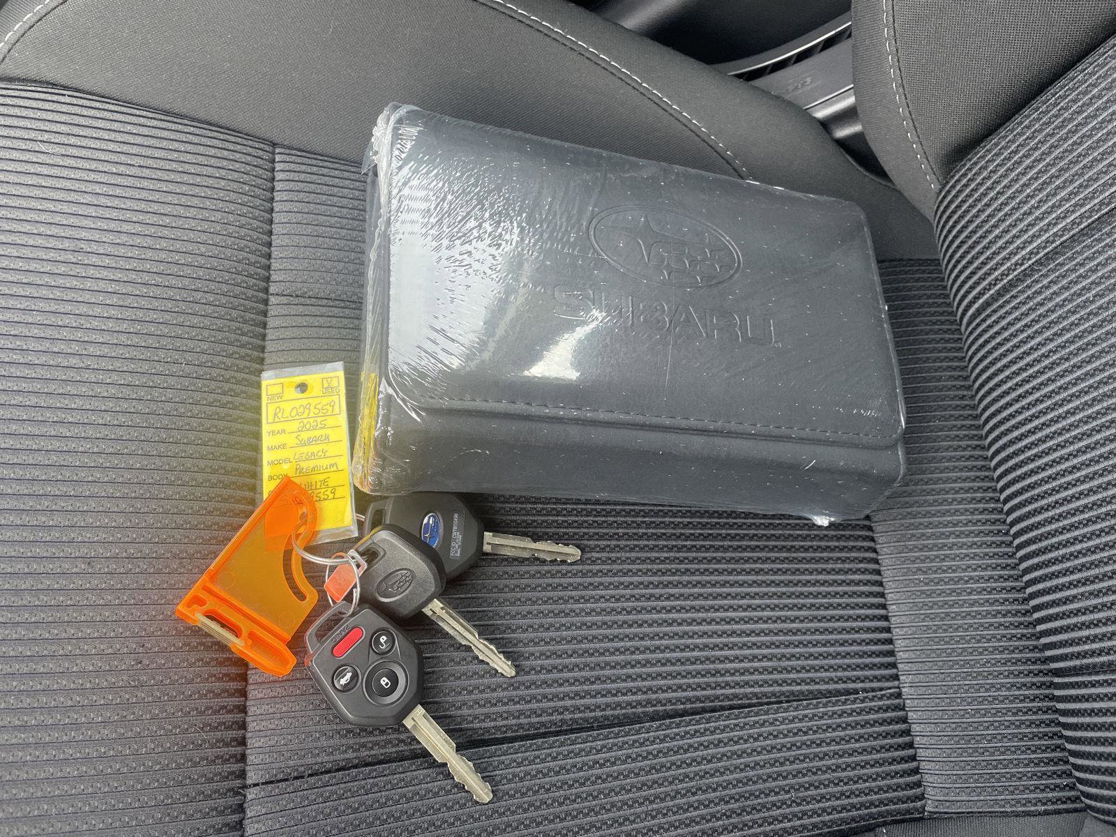 Used 2025 Subaru Legacy Premium image 9