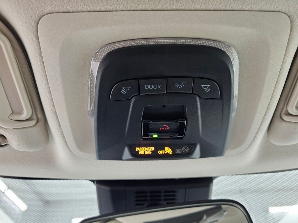 New 2026 Toyota Corolla LE FWD image 18