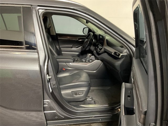 Used 2020 Toyota Highlander Platinum image 35