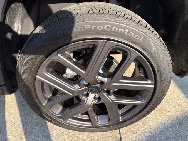 Certified 2025 Jeep Compass Limited w/ Sun & Sound Group AWD/4WD image 10