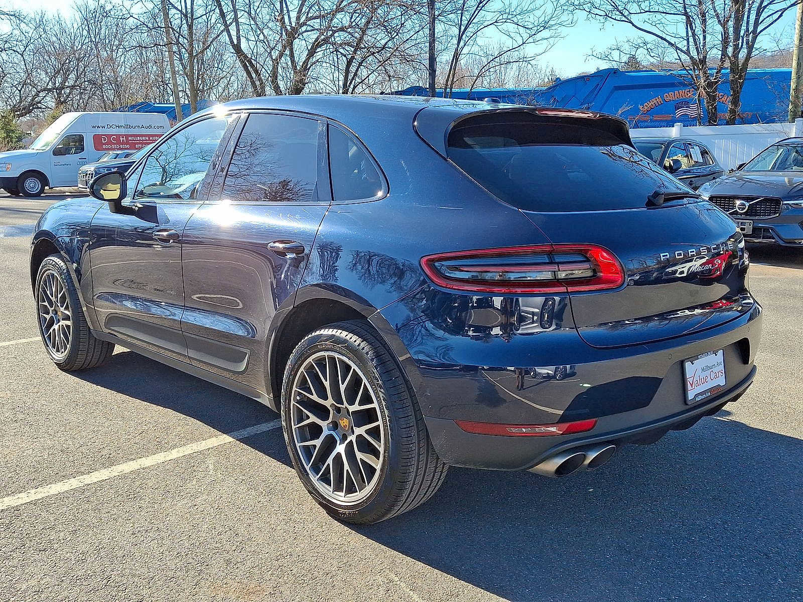 Used 2018 Porsche Macan S image 22
