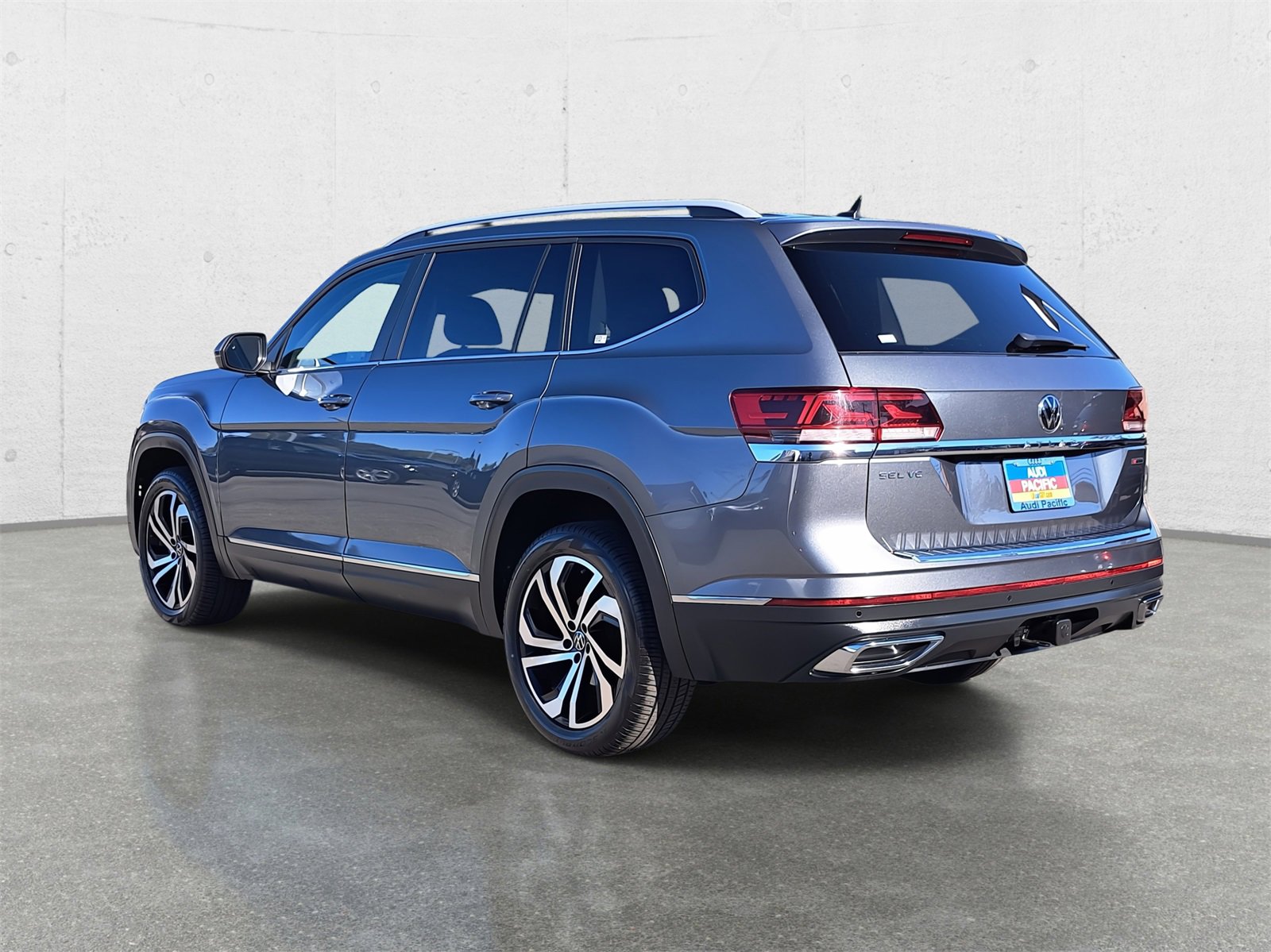Used 2022 Volkswagen Atlas SEL image 7