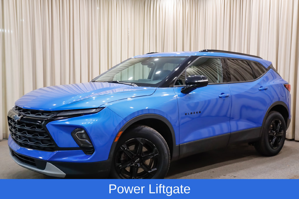 Used 2024 Chevrolet Blazer LT w/ Midnight/Sport Edition AWD/4WD image 2