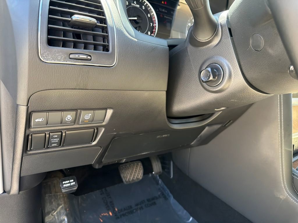 Certified 2024 Nissan Armada SL w/ Captain's Chairs Package image 21