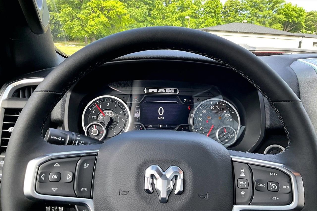 New 2026 RAM 1500 4x4 Crew Cab image 11
