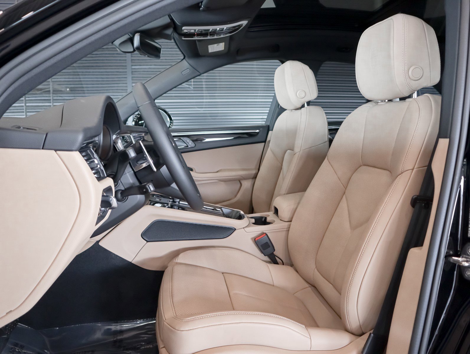 New 2026 Porsche Macan S image 5