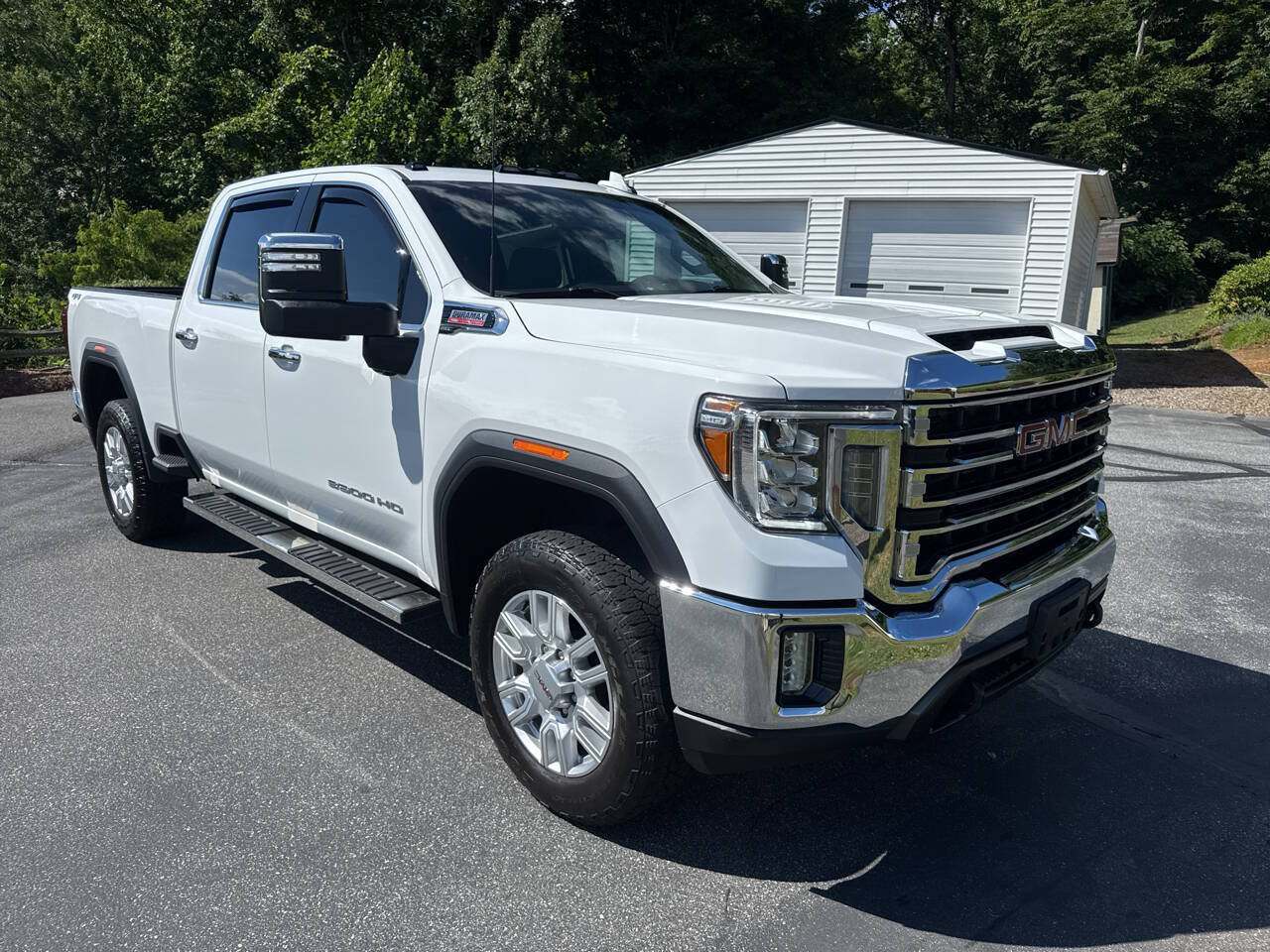 Used 2023 GMC Sierra 3500 SLT w/ SLT Convenience Package AWD/4WD image 3