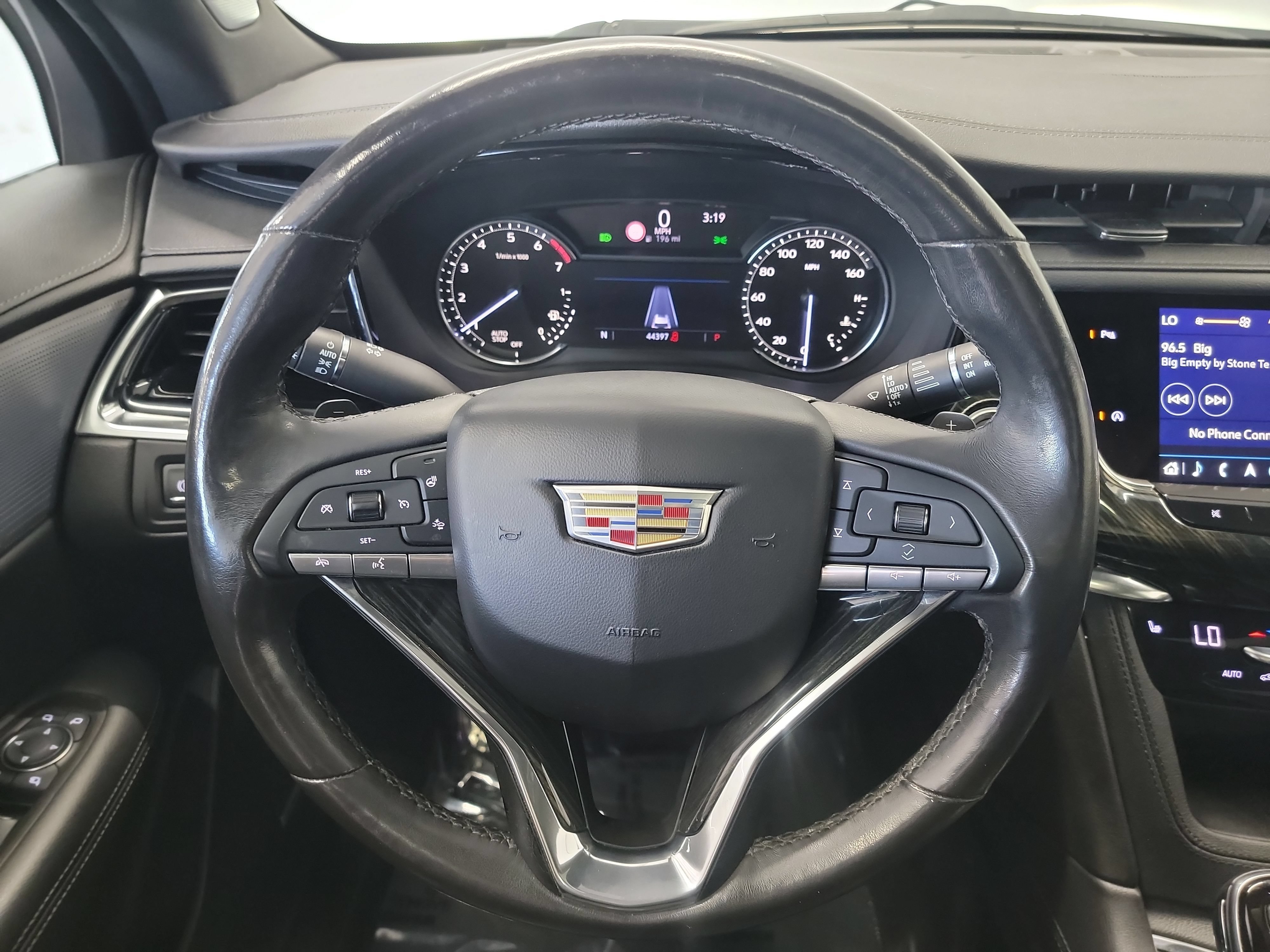 Used 2020 Cadillac XT6 Premium Luxury FWD image 17