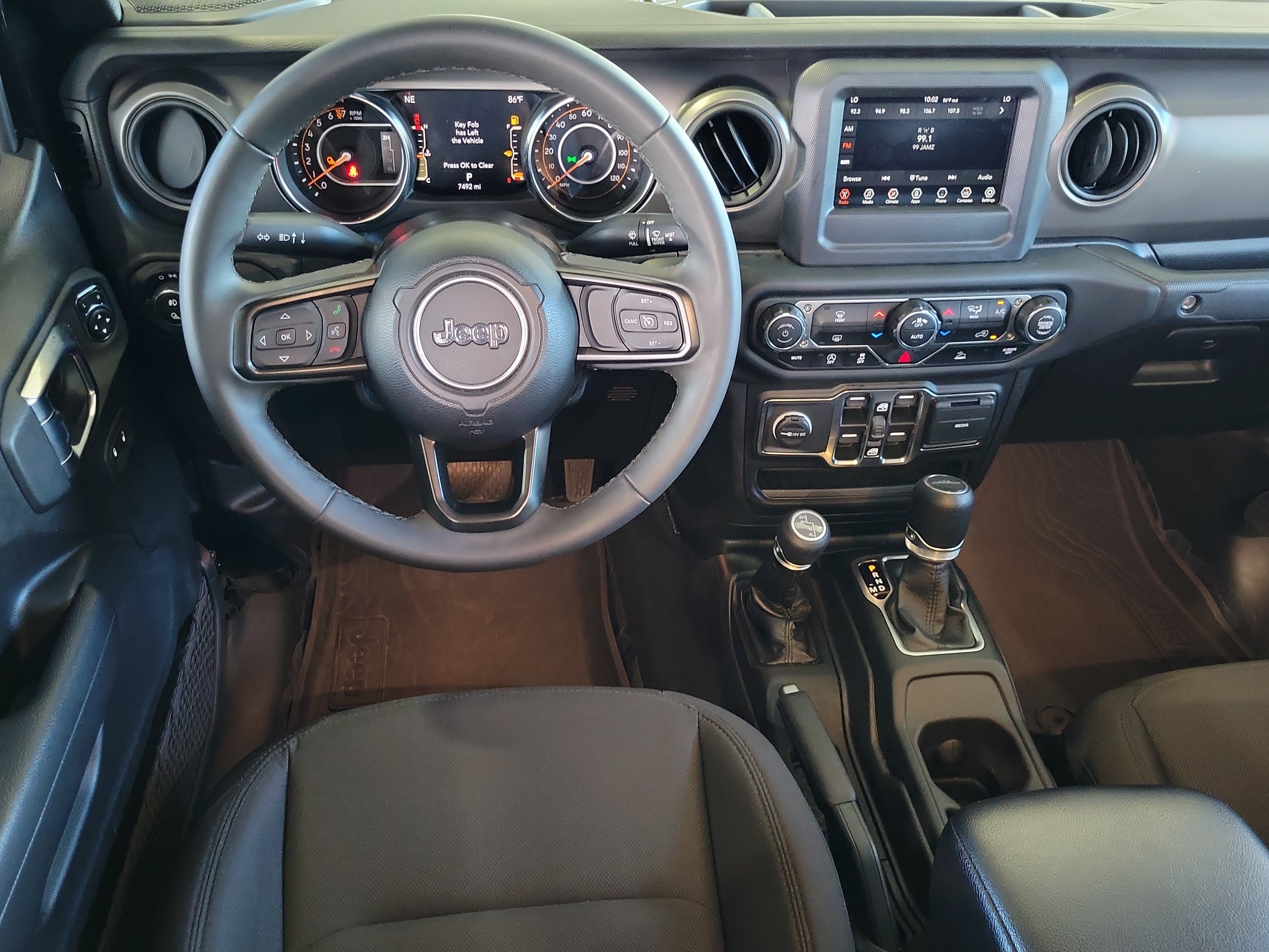Certified 2023 Jeep Gladiator Sport AWD/4WD image 14