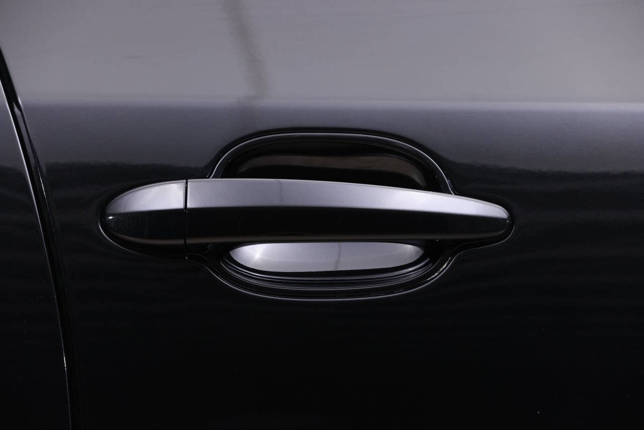 Used 2006 BMW M5 image 38