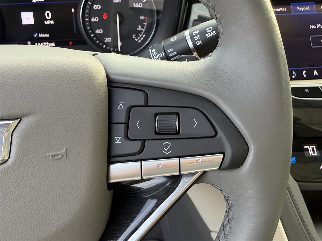 Used 2023 Cadillac XT6 Premium Luxury w/ Technology Package image 23