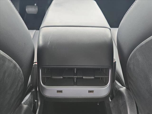 Used 2018 Tesla Model 3 Long Range image 16