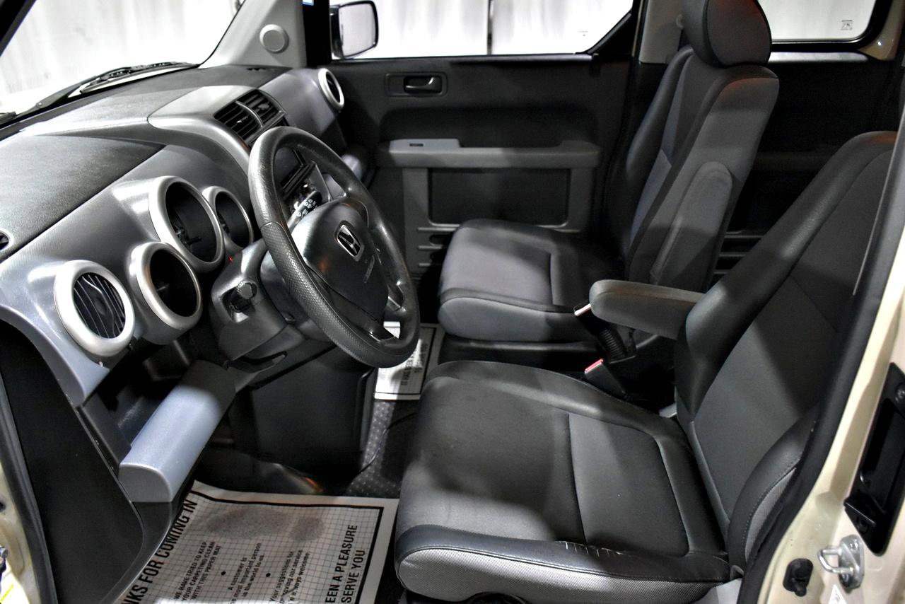 Used 2005 Honda Element EX image 11