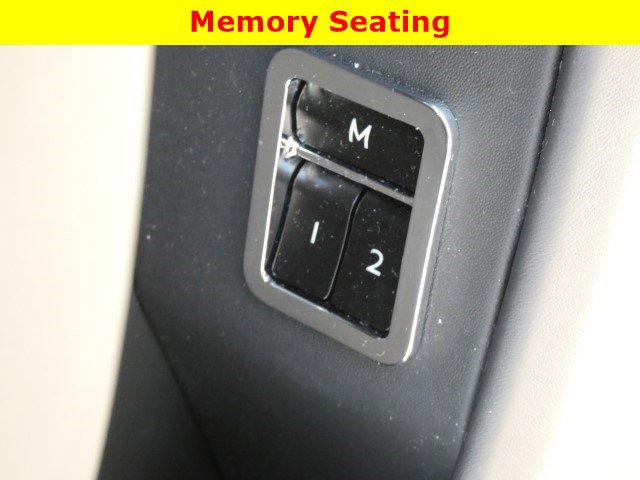 Used 2024 Bentley Flying Spur W12 image 26