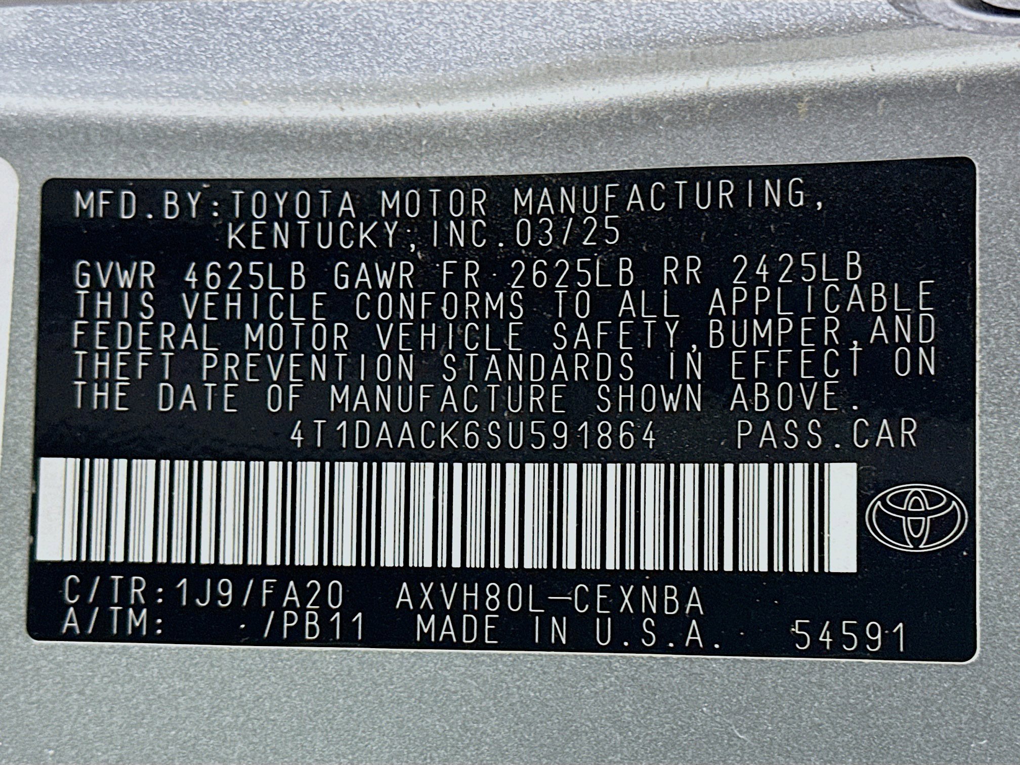 Used 2025 Toyota Camry LE image 12