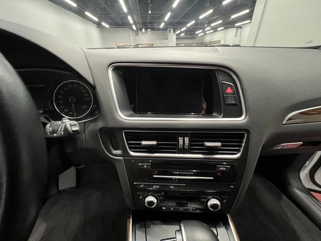 Used 2015 Audi Q5 2.0T Premium Plus w/ Technology Package image 39