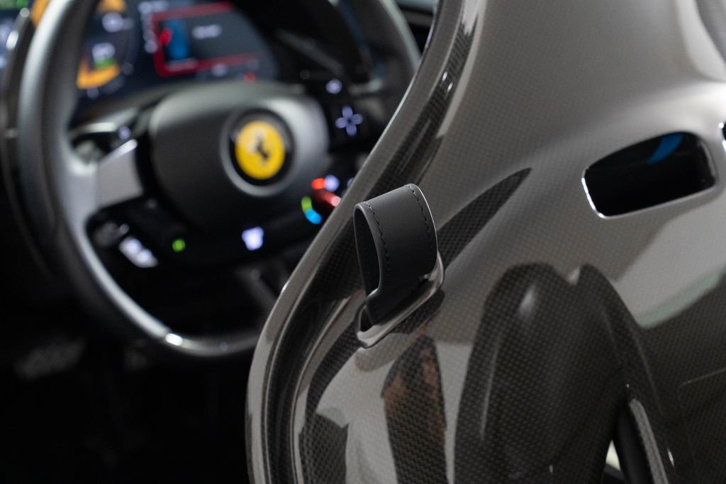 Used 2022 Ferrari SF90 Spider image 46