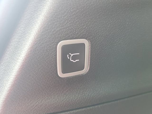 New 2026 Chrysler Pacifica Limited image 19