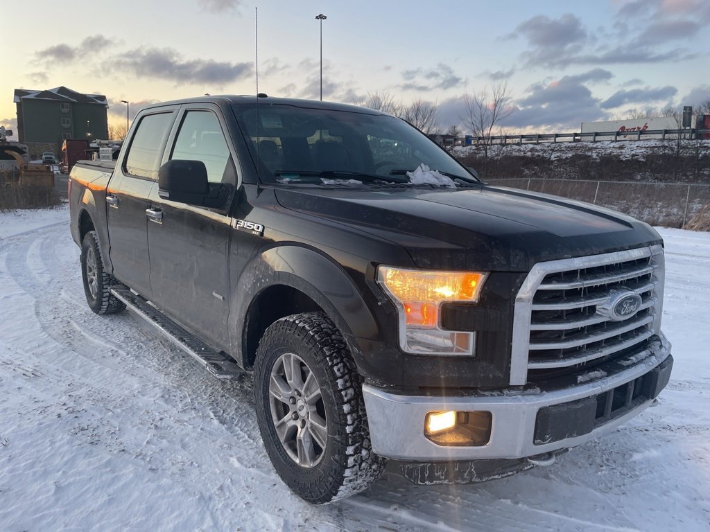 Used 2015 Ford F150 XLT w/ Equipment Group 302A Luxury image 3