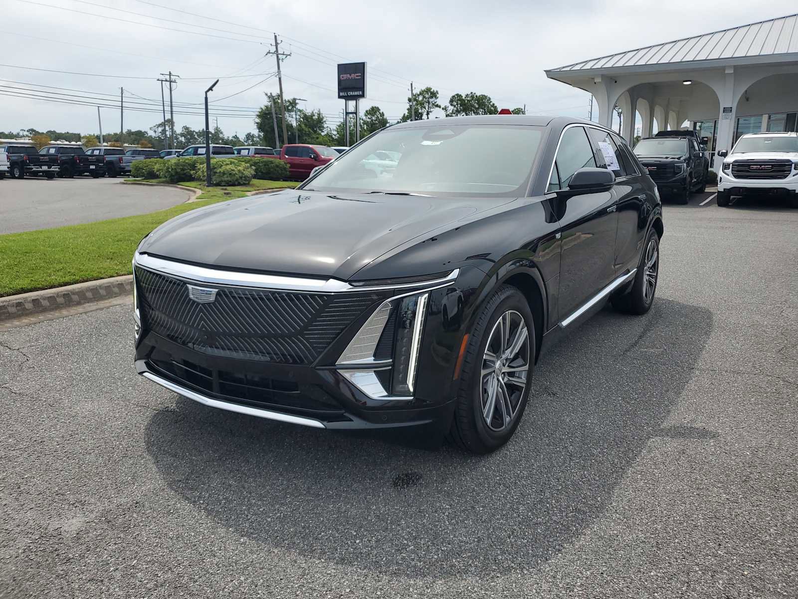 New 2025 Cadillac Lyriq Luxury