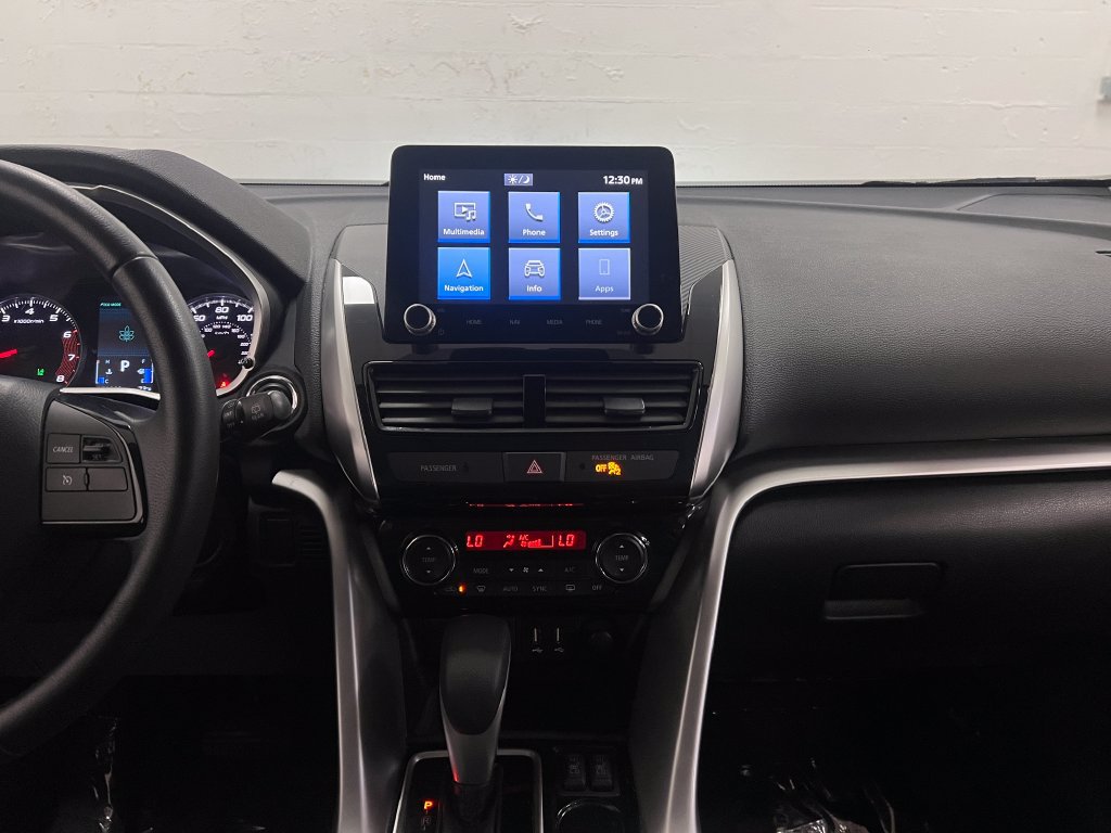Used 2022 Mitsubishi Eclipse Cross SE FWD image 18