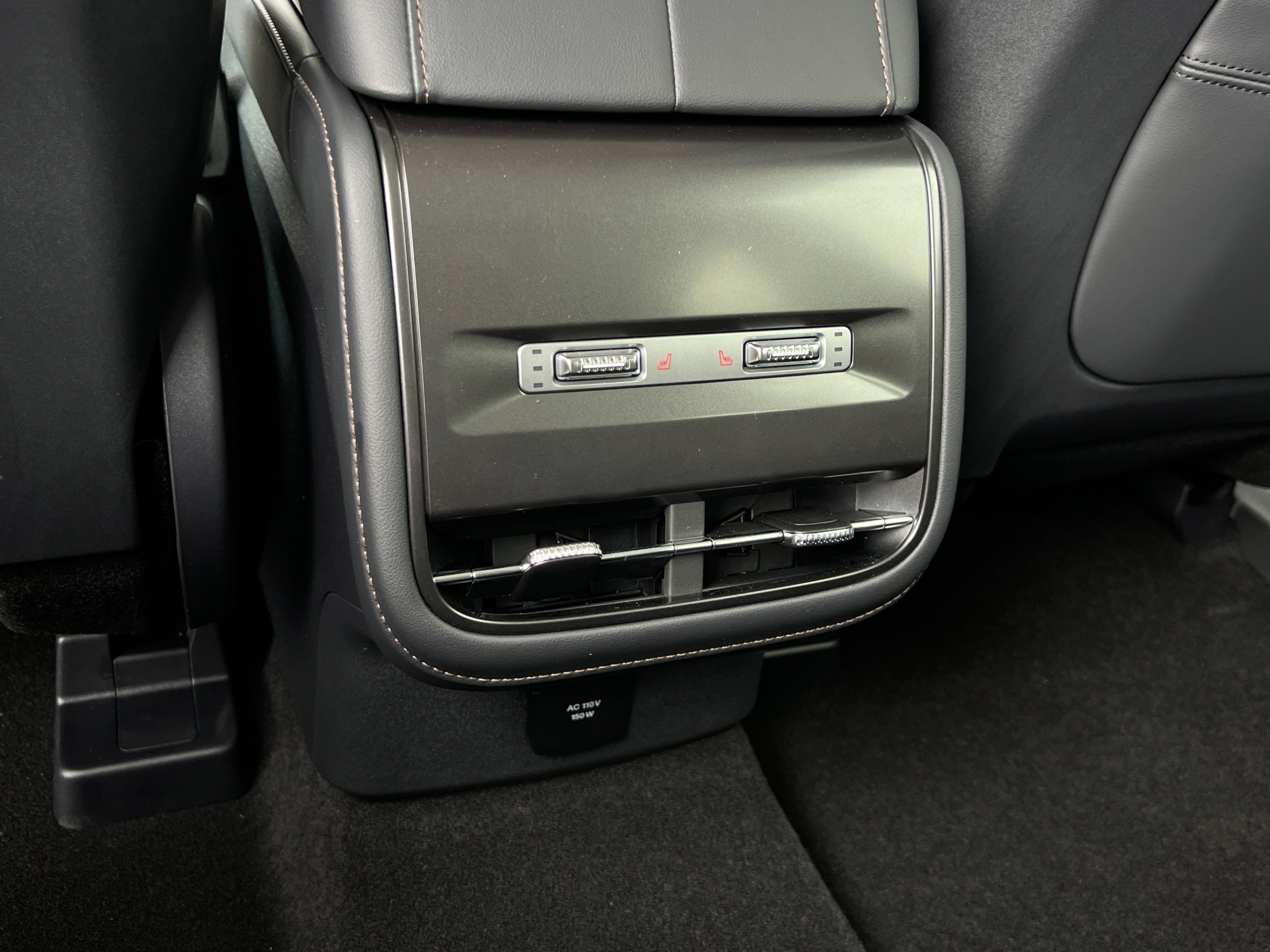 New 2026 Lincoln Nautilus Premier w/ Equipment Group 102A AWD/4WD image 27