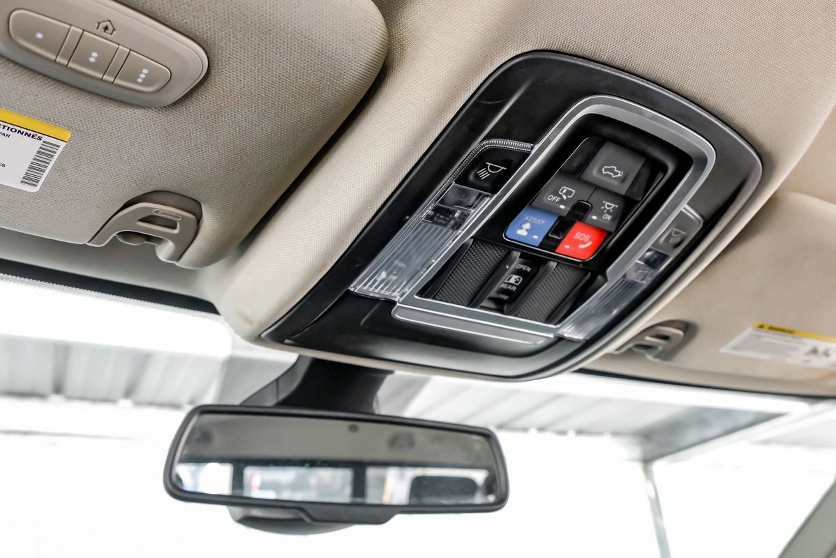 Used 2023 RAM 3500 Laramie AWD/4WD image 23