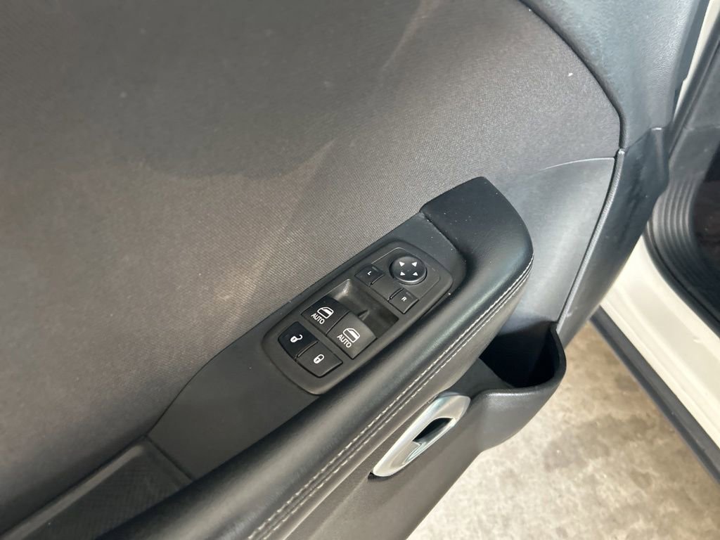 Used 2022 Dodge Challenger GT image 34