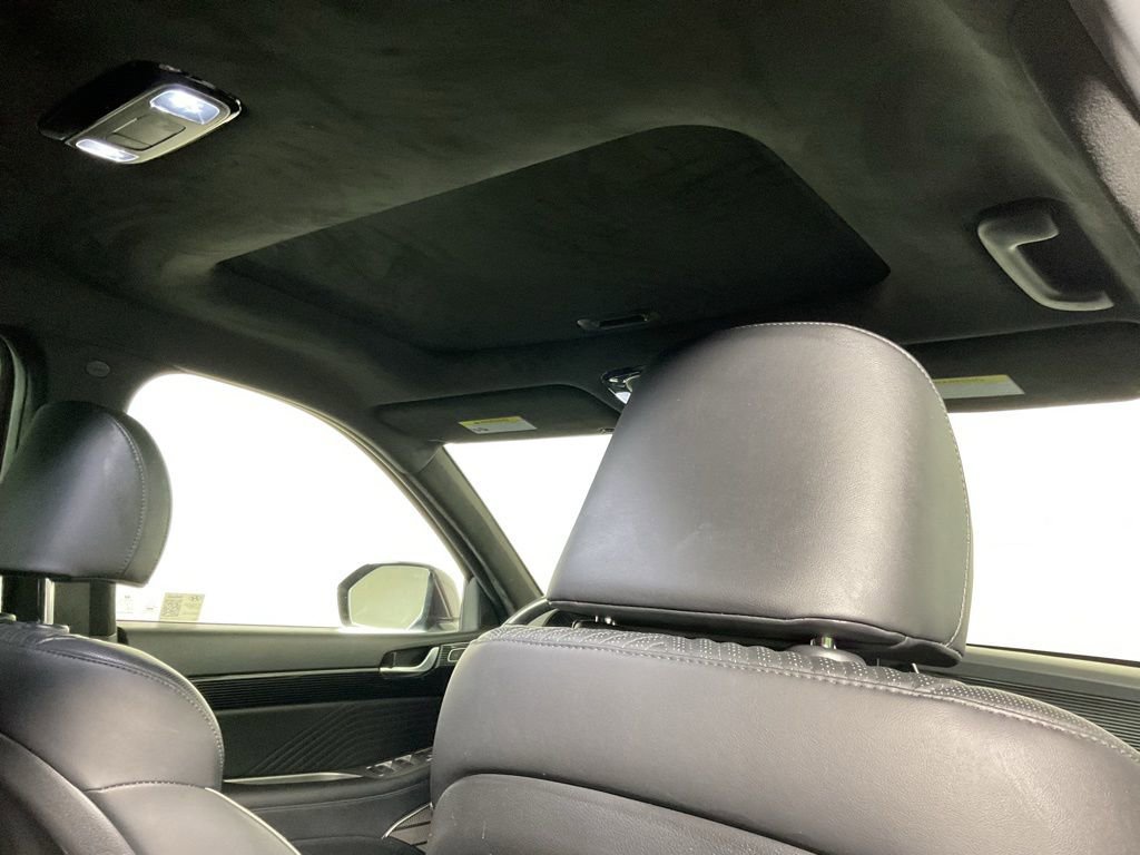 Used 2024 Hyundai Palisade Calligraphy image 2