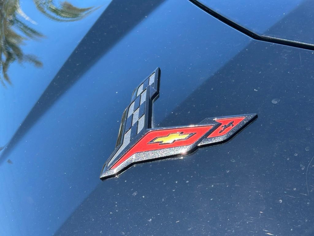Used 2025 Chevrolet Corvette Stingray Premium Cpe w/ 3LT RWD image 40