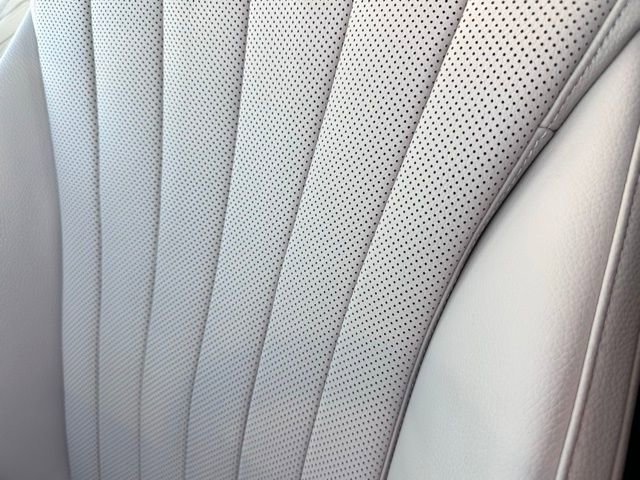 Used 2025 Mercedes-Benz E 350 4MATIC Sedan image 20