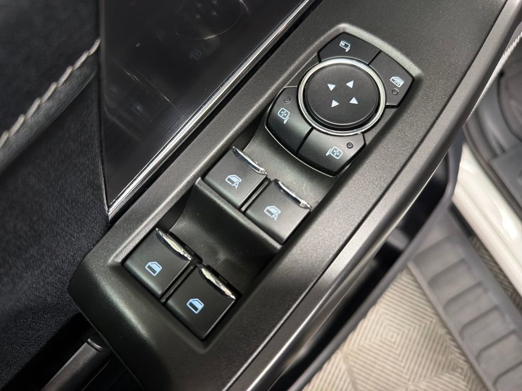 Used 2025 Ford F150 Lariat w/ Equipment Group 502A High image 16